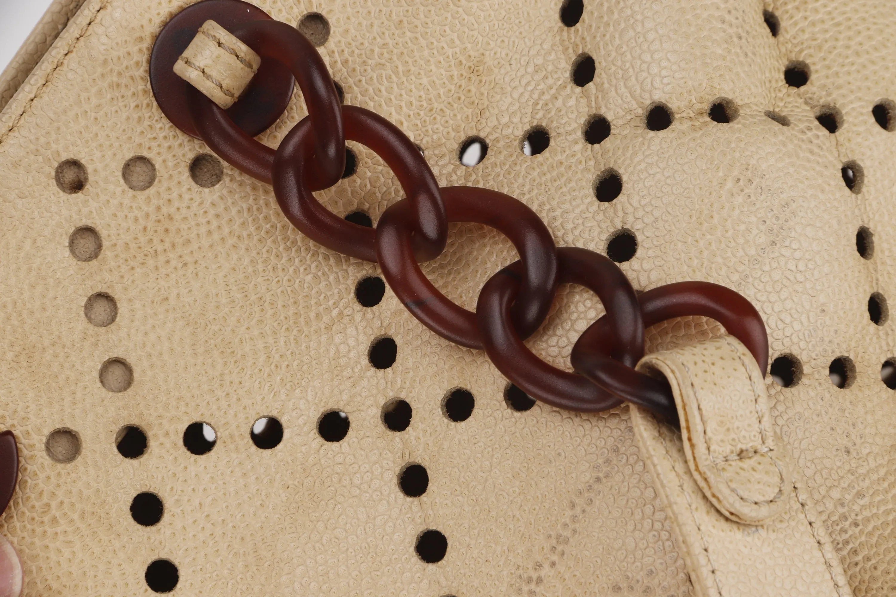 CHANEL TOTE BAG (875xxxx) BEIGE CAVIAR LEATHER, BROWN RESIN, GOLD HARDWARE, NO CARD & DUST COVER