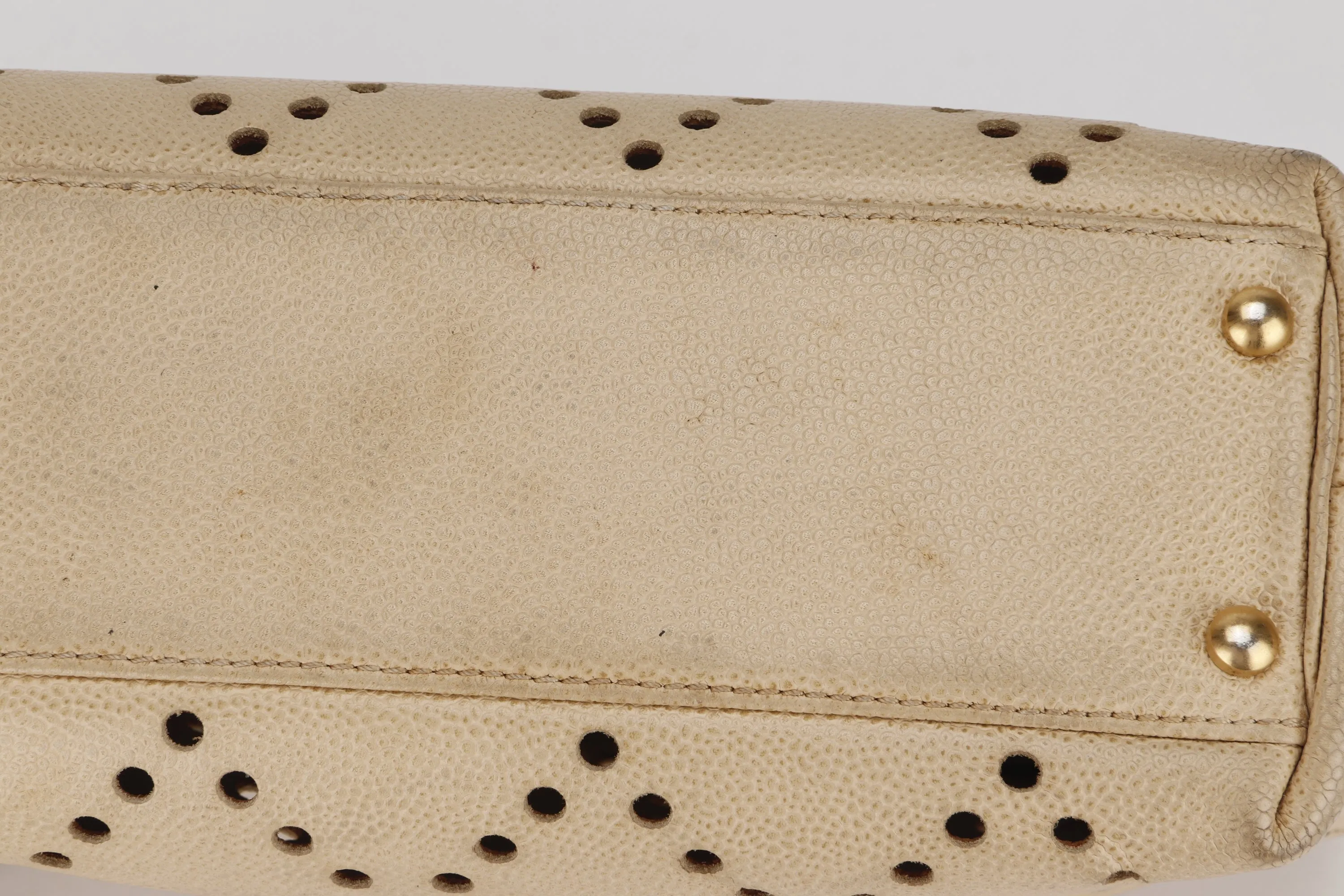 CHANEL TOTE BAG (875xxxx) BEIGE CAVIAR LEATHER, BROWN RESIN, GOLD HARDWARE, NO CARD & DUST COVER