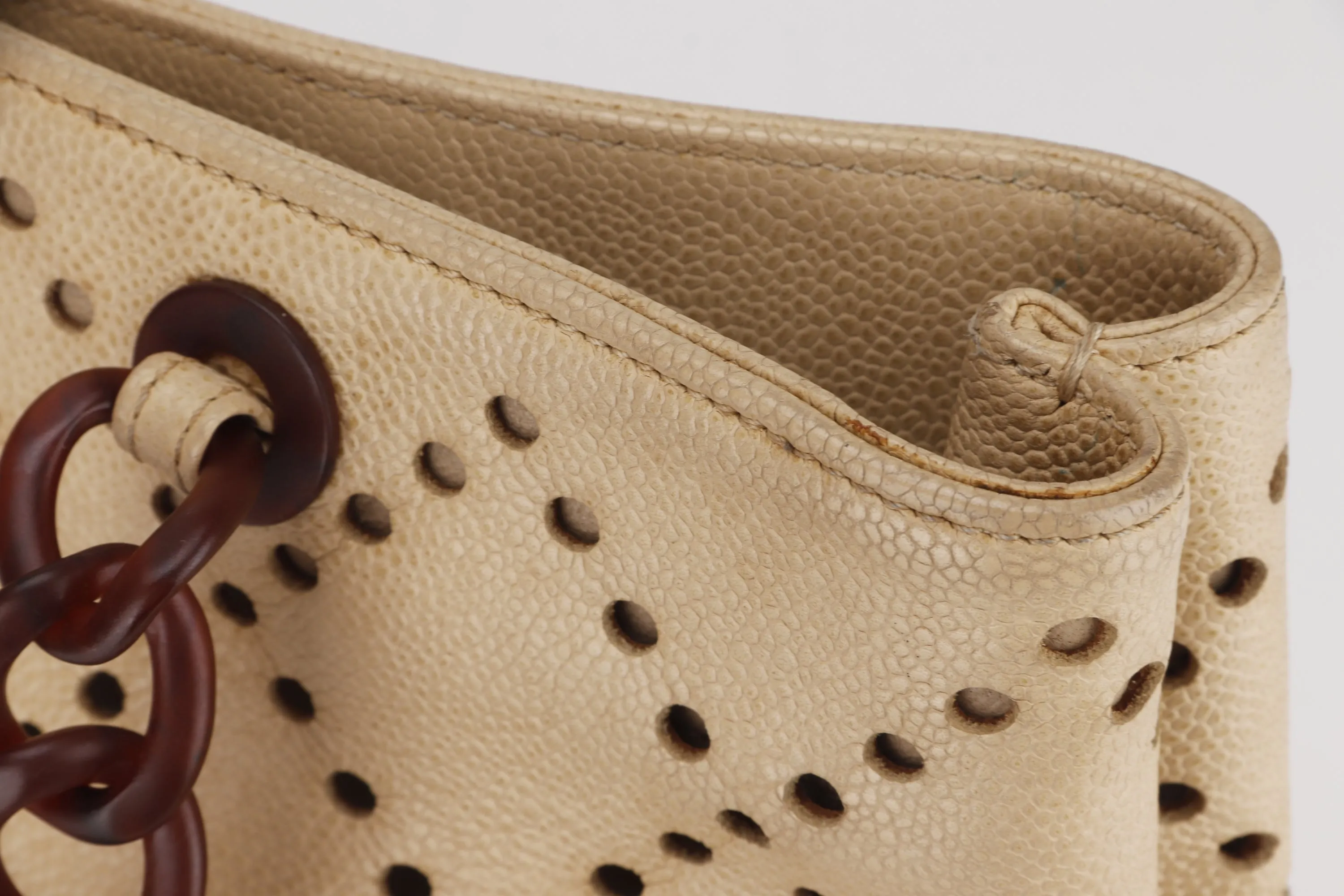 CHANEL TOTE BAG (875xxxx) BEIGE CAVIAR LEATHER, BROWN RESIN, GOLD HARDWARE, NO CARD & DUST COVER