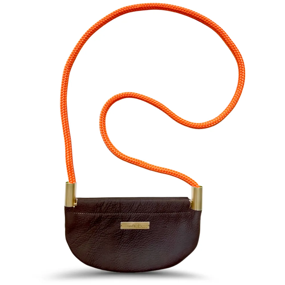 Oyster Shell Bag in Brown Leather