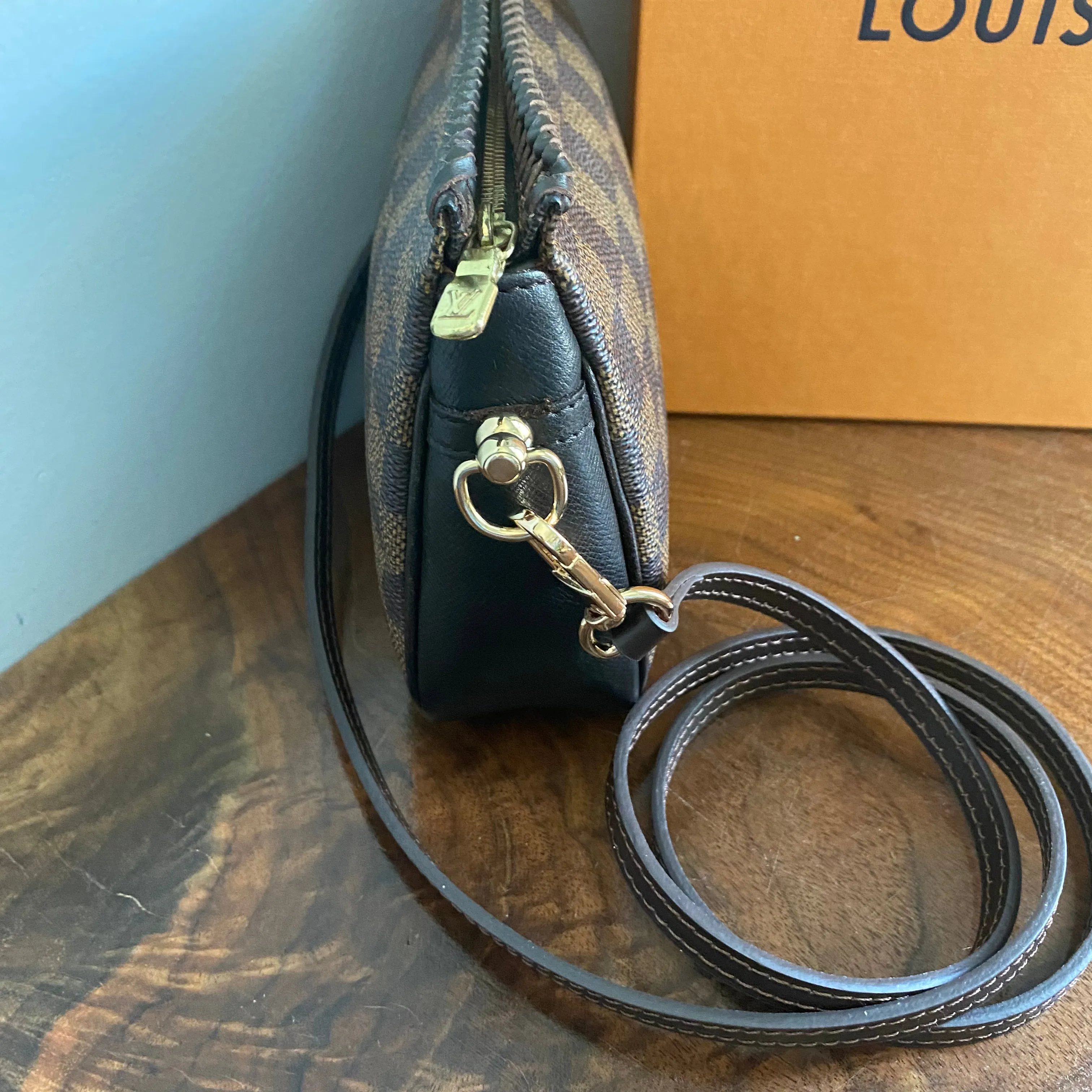 The Junco Crossbody Bag - Vintage Damier Ebene