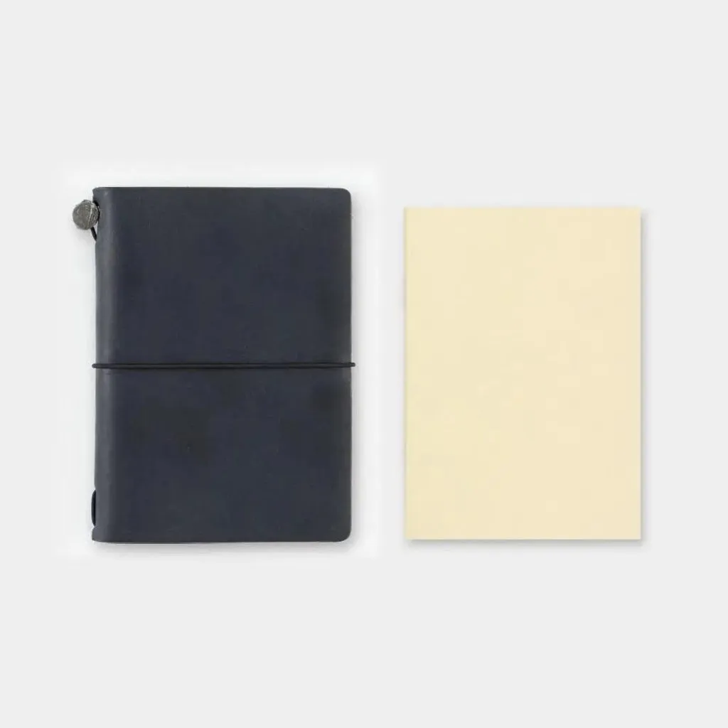 Traveler's Company - 006 Free Diary Monthly (Passport)